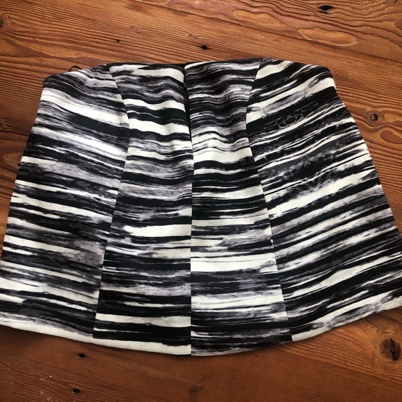 Cropped Top by Keepsake 🤍 - Picture 1 of 9